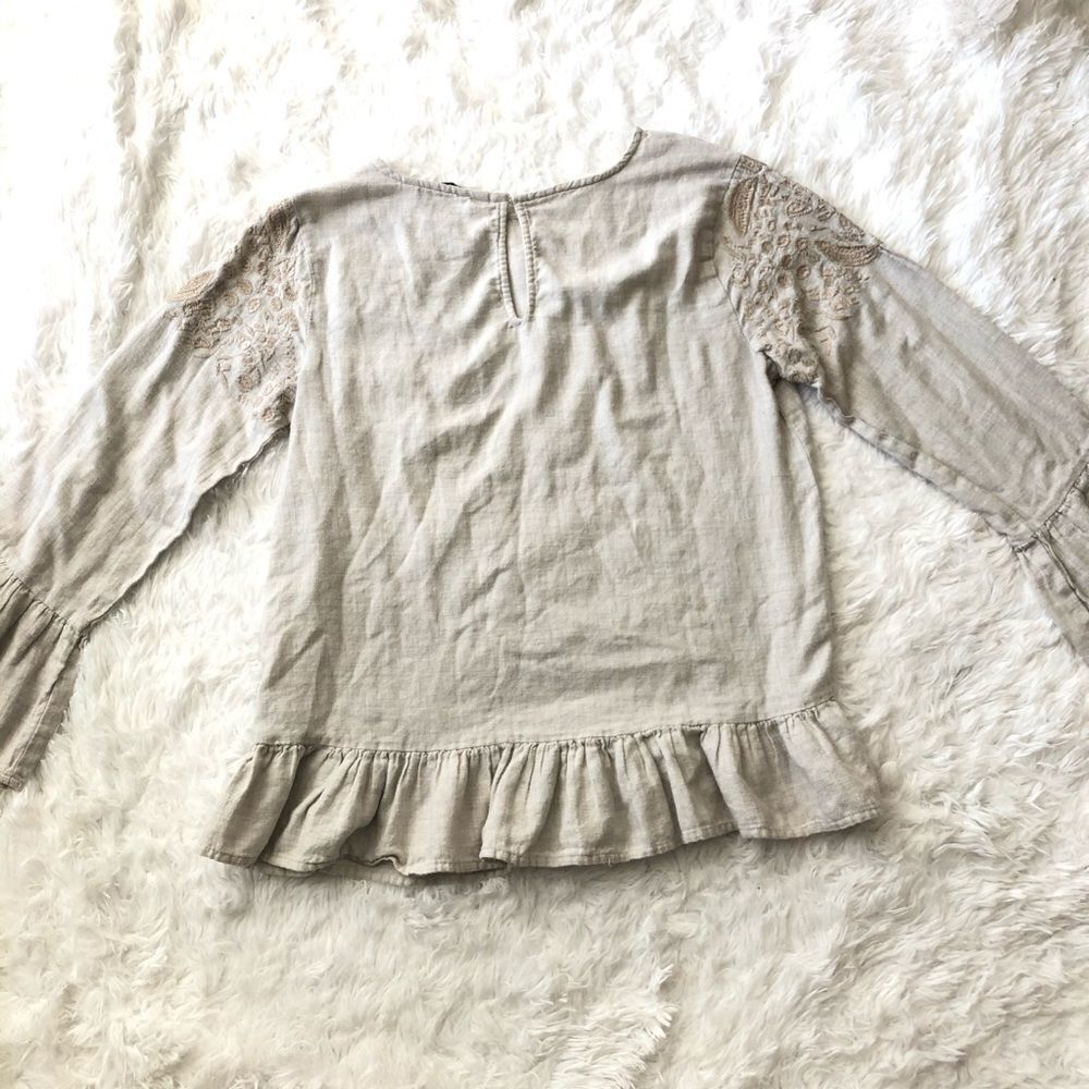 ZARA BASIC EMBROIDERED BEIGE TOP/ RUFFLED HEM sz M - Picture 8 of 10